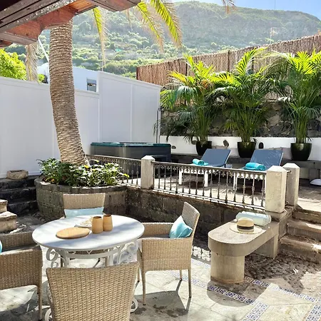 Casa Jarana, Private House With Jacuzzi Near The Sea Holiday home