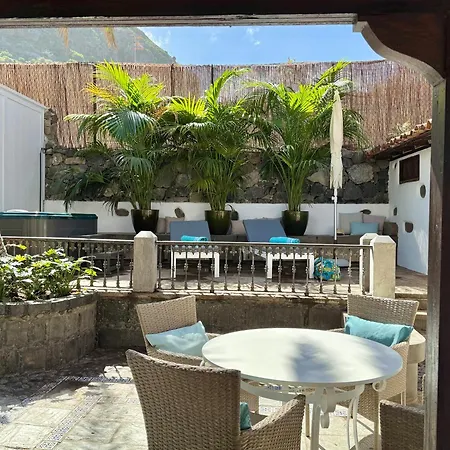 Holiday home Casa Jarana, Private House With Jacuzzi Near The Sea *