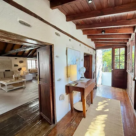 Feriehus Casa Jarana, Private House With Jacuzzi Near The Sea Las Aguas